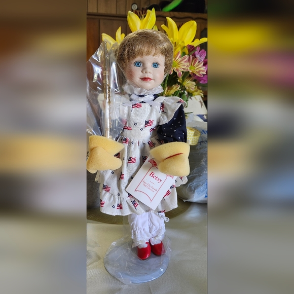 Betsy doll - Picture 1 of 4